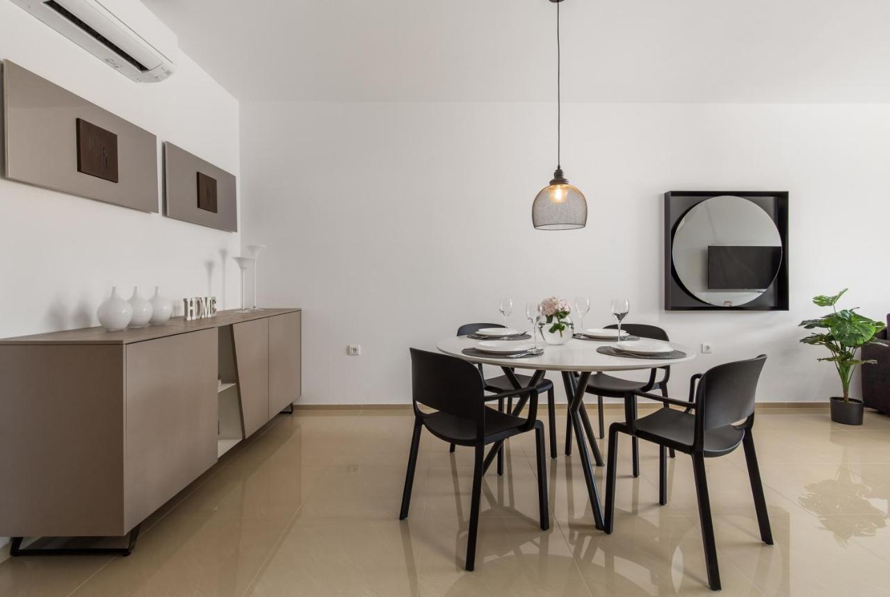 Apartment Val Pjescana Uvala Esterno foto